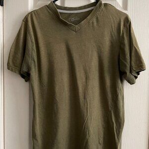 3/$10.00 Men's Concepts Shirt L